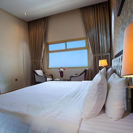 Manama Tower Hotel Екстериор снимка