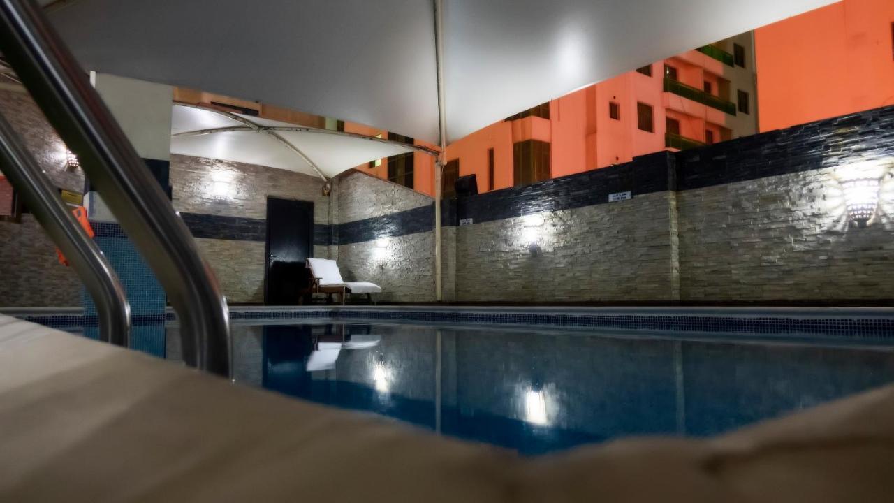 Manama Tower Hotel Екстериор снимка